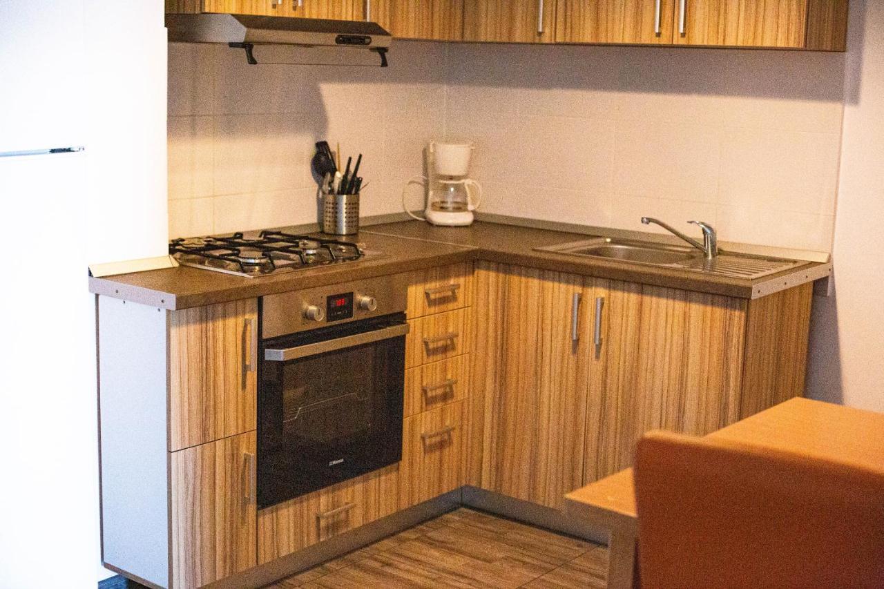 One Room Apart T3 With Free Parking Cluj-Napoca Exterior photo