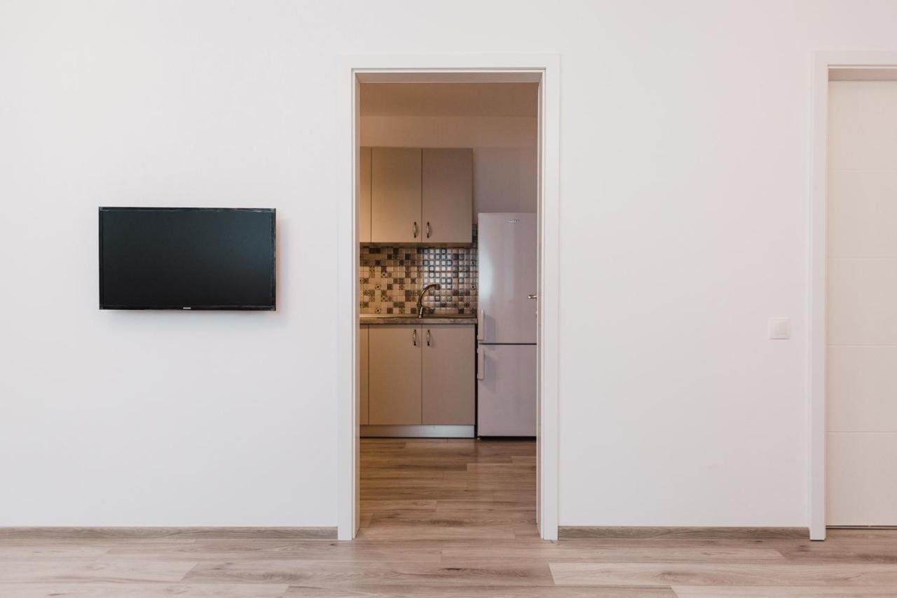 One Room Apart T3 With Free Parking Cluj-Napoca Exterior photo